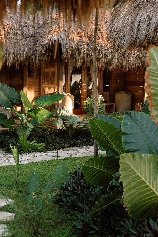 Sumba Beach House Waikabubak Extérieur photo