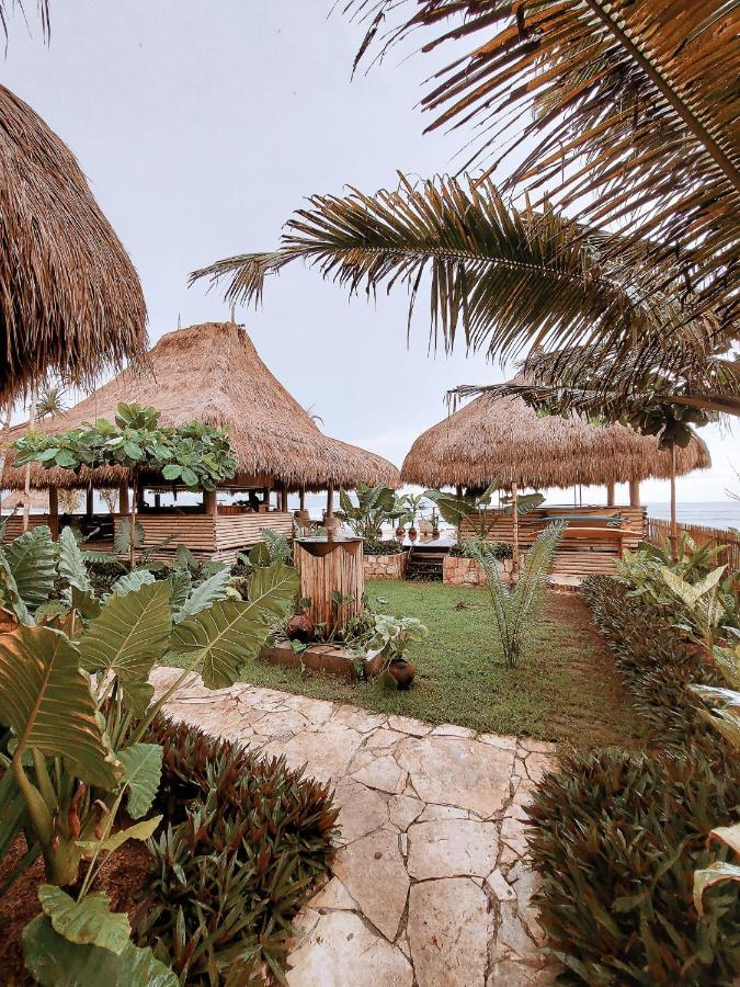 Sumba Beach House Waikabubak Extérieur photo