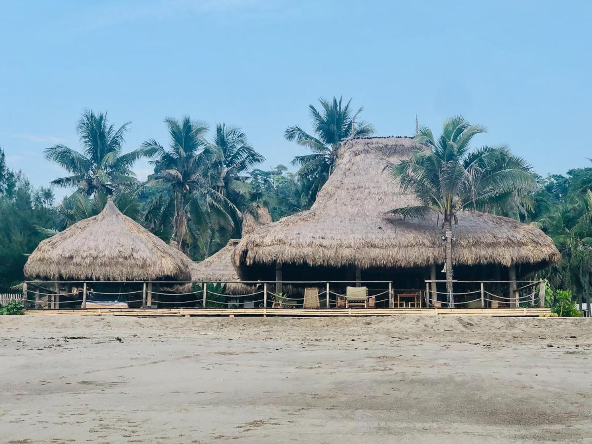 Sumba Beach House Waikabubak Extérieur photo